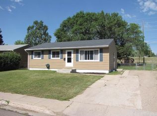 616 Baldwin Dr, Cheyenne, WY 82001