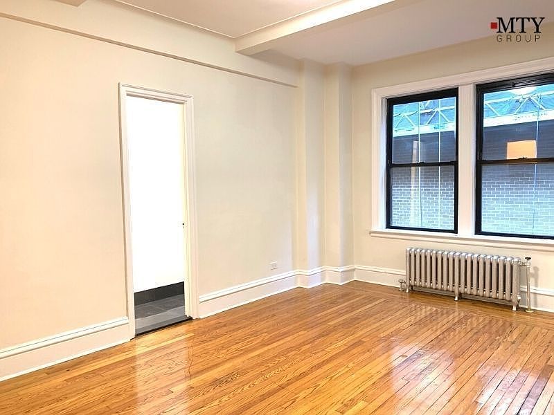1st image of 155 E 52nd St #8EE