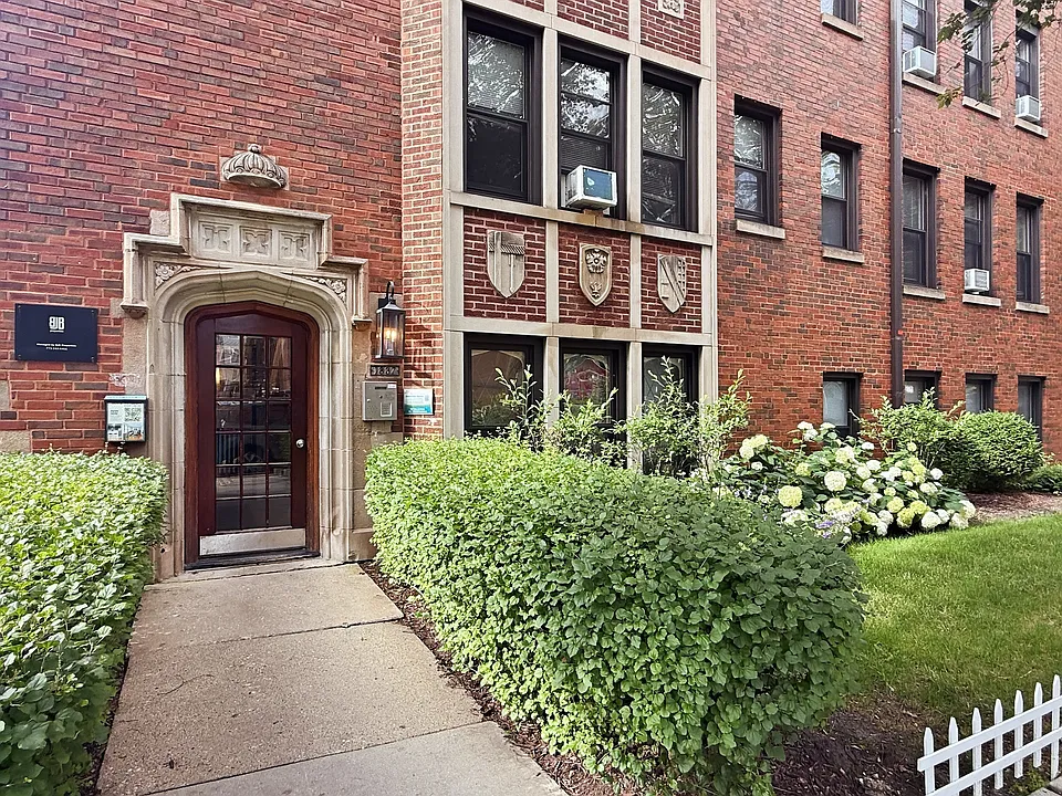 1837 W. Patterson