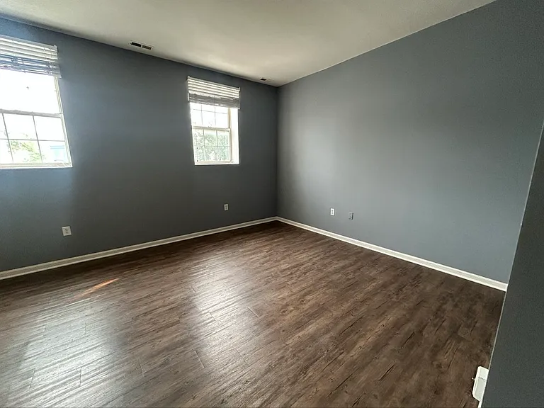 Vernon Homes — Photo 8