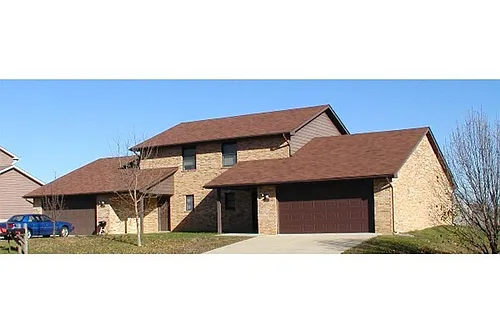 725-727 Republic Dr Photo 1