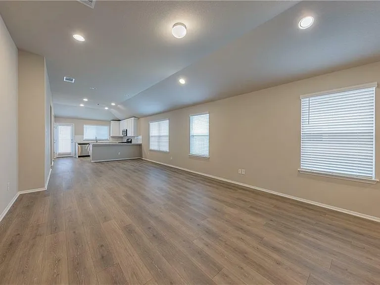 5705 Respinto Dr — Photo 4