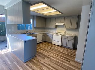 735 W 5th Ave, Escondido, CA 92025