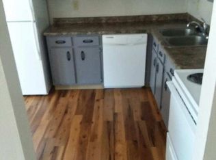 2150 Edgewood Rd NW APT 4, Cedar Rapids, IA 52405