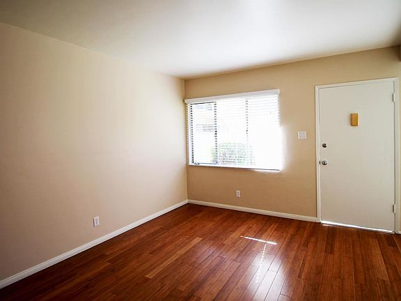 3rd image of 516 Ohio Ave