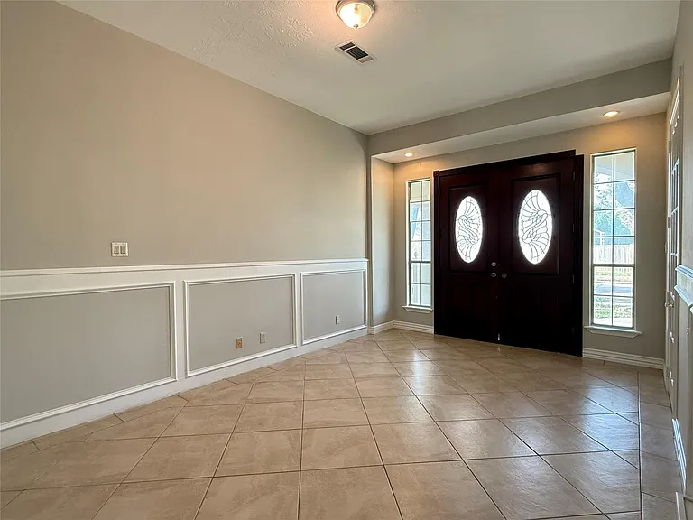 11346 Old Telegraph Rd — Photo 3