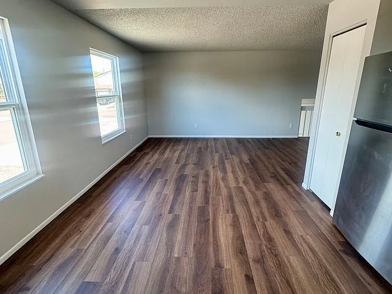 7315 Songbird Dr — Photo 24