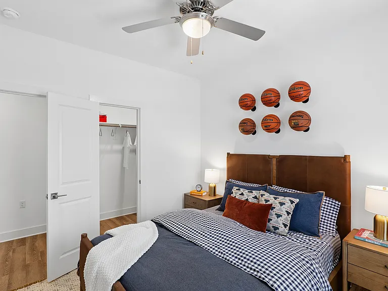 AVAIA Place — Photo 17