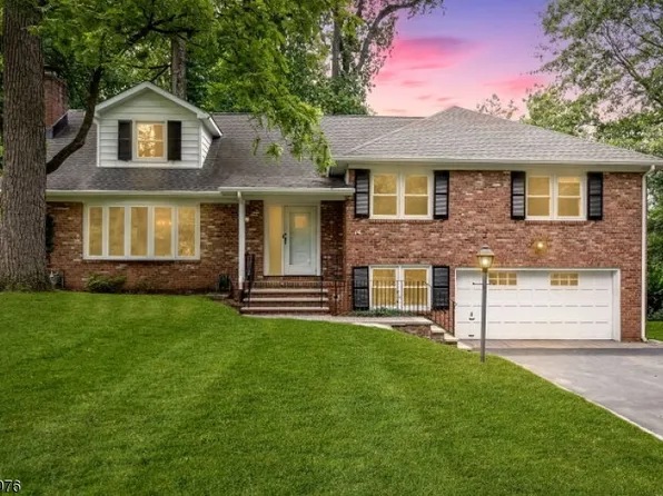 14 Turtle Rd, Morris Twp., NJ 07960