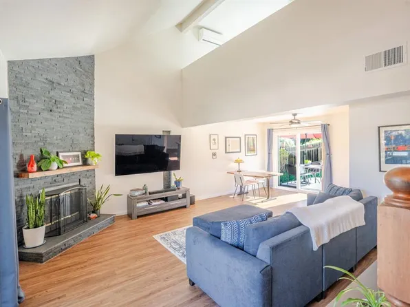 331 Windy Ln, Vista, CA 92083