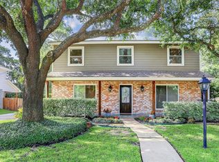 14411 Ravenhurst Ln, Houston, TX 77070