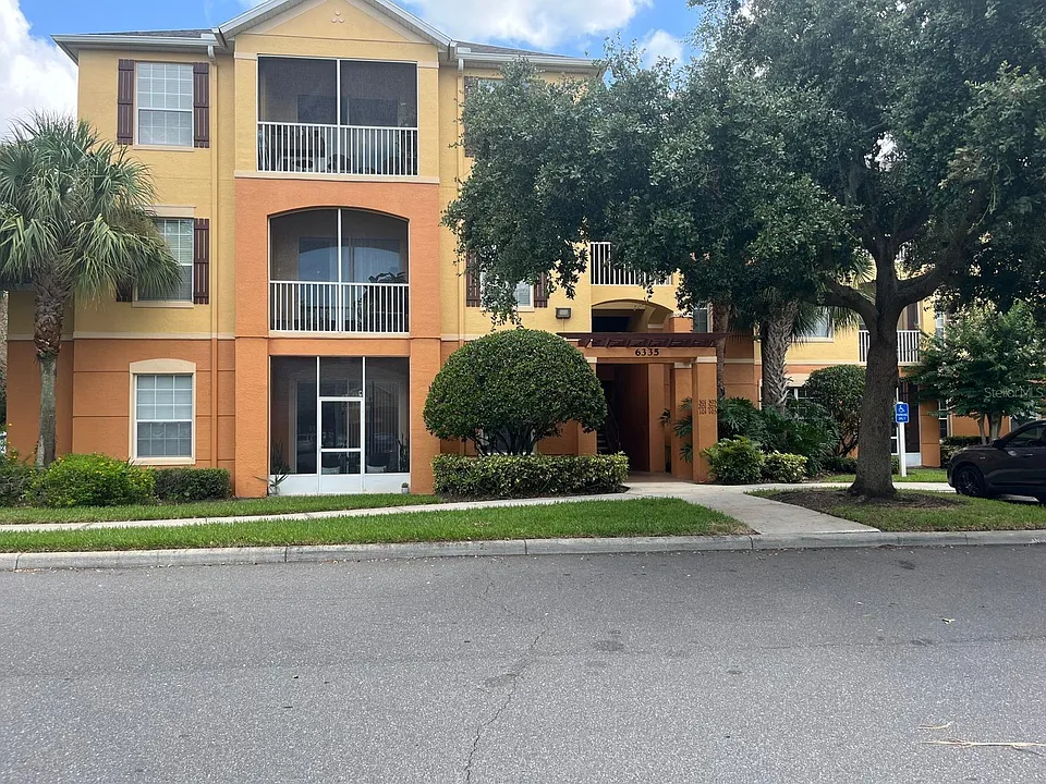 6335 Contessa Dr #204