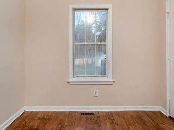 2nd image of 4910 Jamee Dr