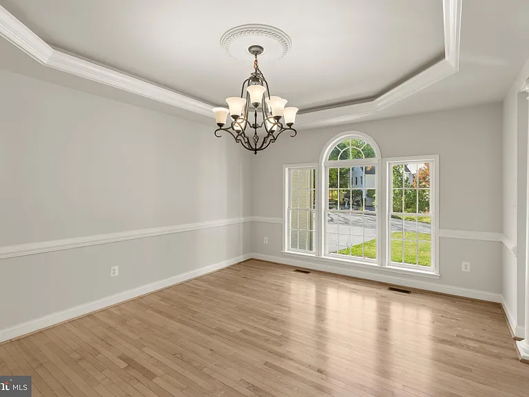 9724 Centennial Meadows Ln — Photo 5
