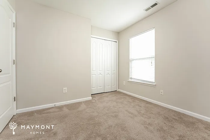 154 Tyger St — Photo 12