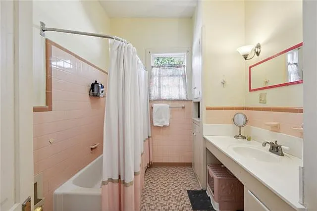 3405 Coliseum St #1 — Photo 11