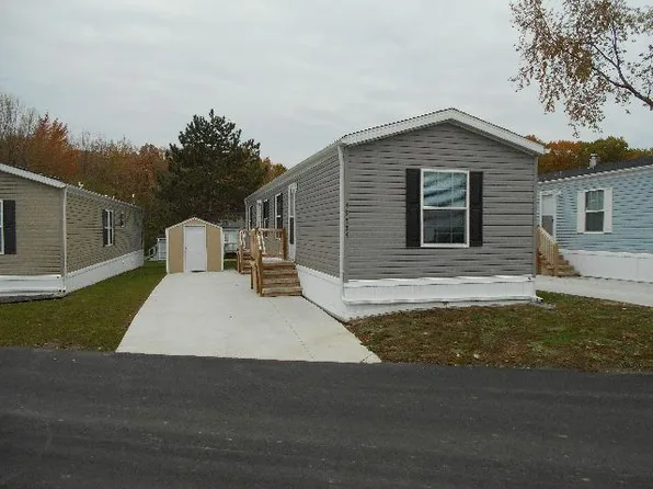 49554 Maple Dr #98, Plymouth, MI 48170