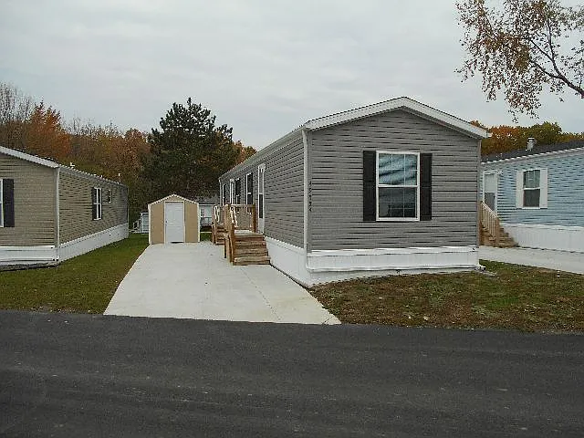 49554 Maple Dr #98 photo 1