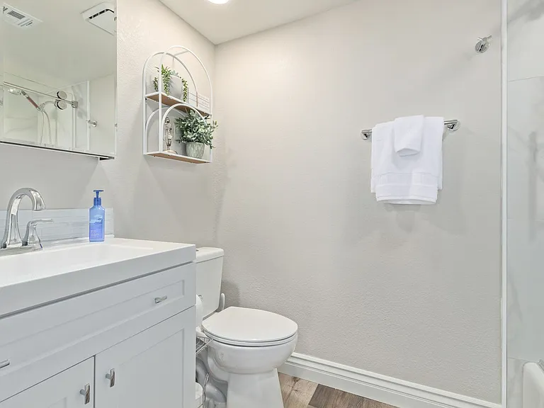 945 N Pasadena St #125 — Photo 25