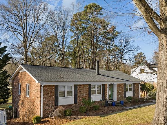 2nd image of 1313 Surry Dr