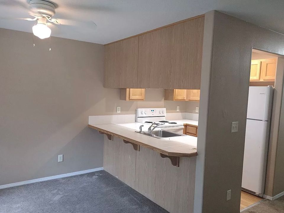 Open Plan Kitchen/Dining/Living Area