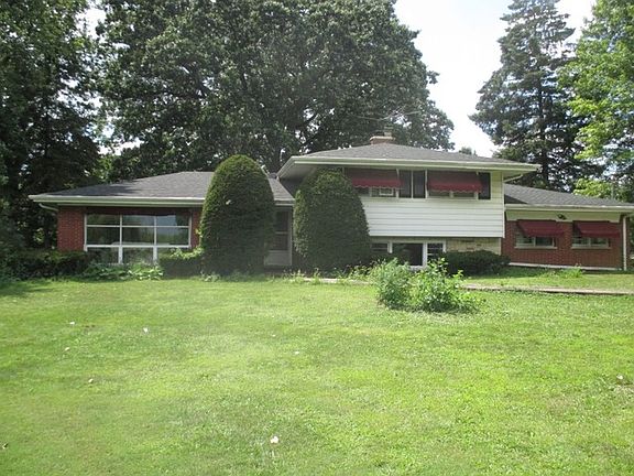 2nd image of 13728 S Bell Rd