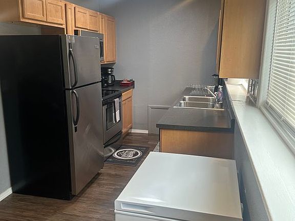 4th image of 2908 W 32nd Ave #2
