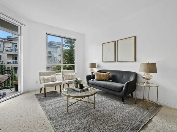 360 E 36th Ave #409, Vancouver, BC V5W 4B9