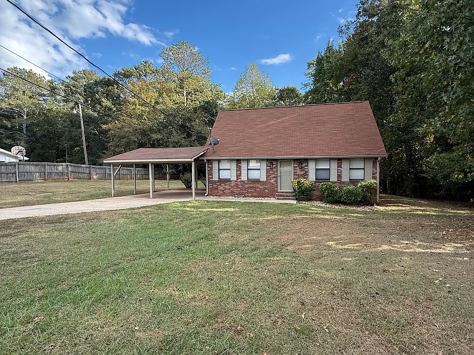 1st image of 300 Stacia Dr