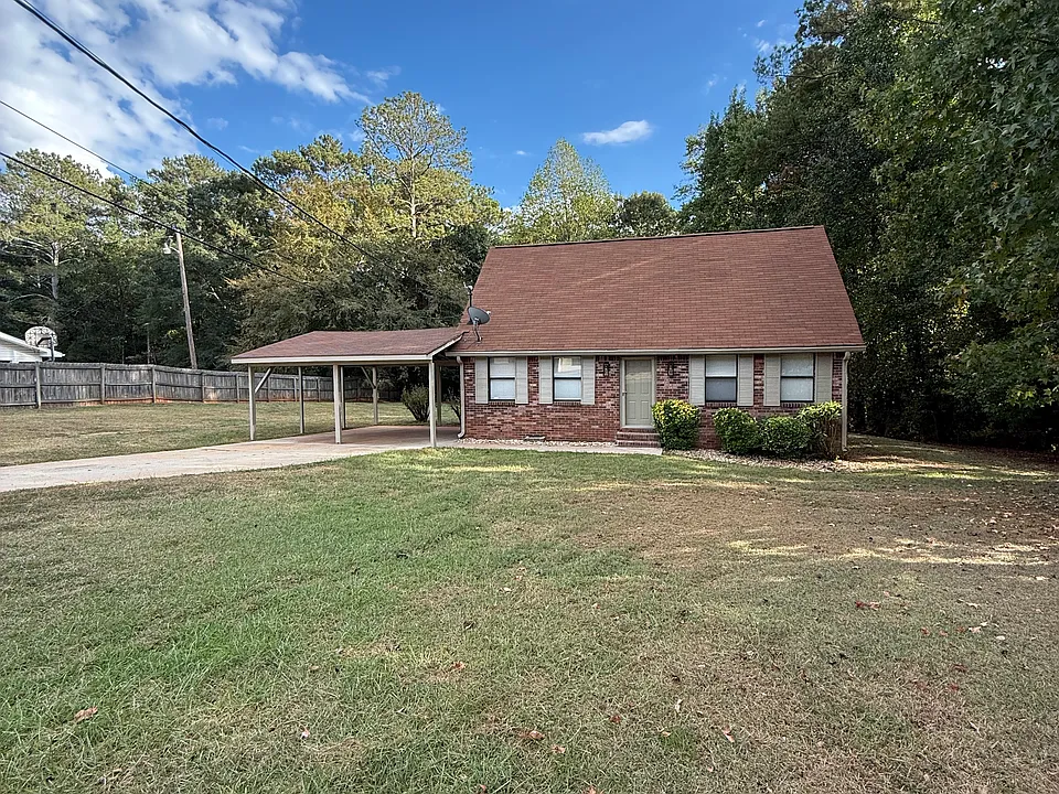 300 Stacia Dr