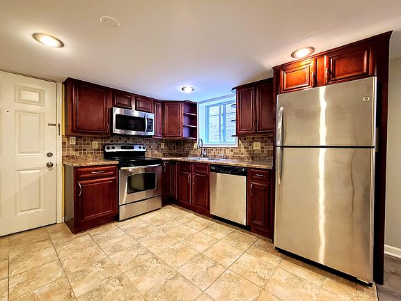 5th image of 9121 Skokie Blvd