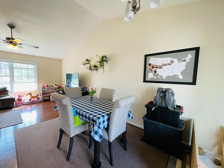 121 Hilda Dr — Photo 9