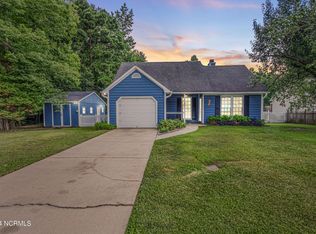 706 Stoneridge Dr, Jacksonville, NC 28546