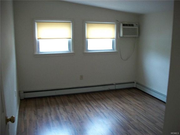 4th image of 36 Western Ave
