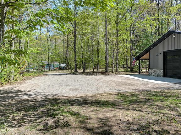 5th image of 4063 Sands Park Dr NE