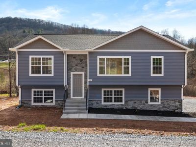 105 Victory Ln, Hedgesville, WV 25427