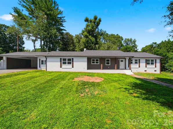 908 13th St NW, Conover, NC 28613