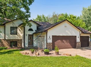 6386 255th St, Wyoming, MN 55092