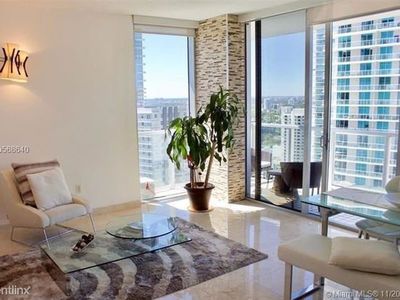 1050 Brickell Ave APT 2514, Miami, FL, 33131