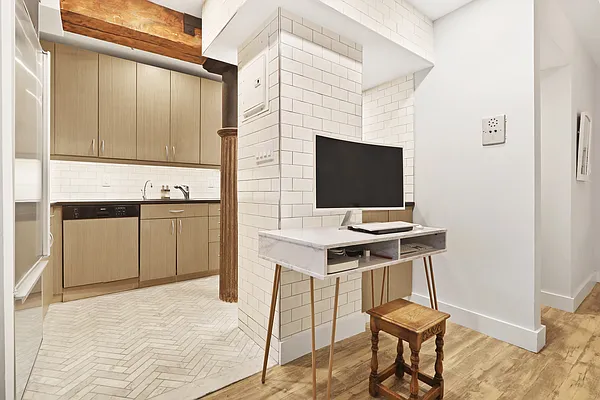 Sold by Compass | media 3