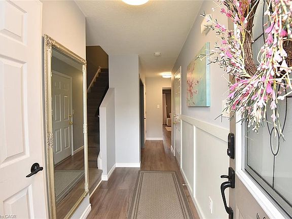 5th image of 15 Derby St #5