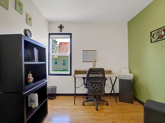 4th image of 2824 Oliver Ave N