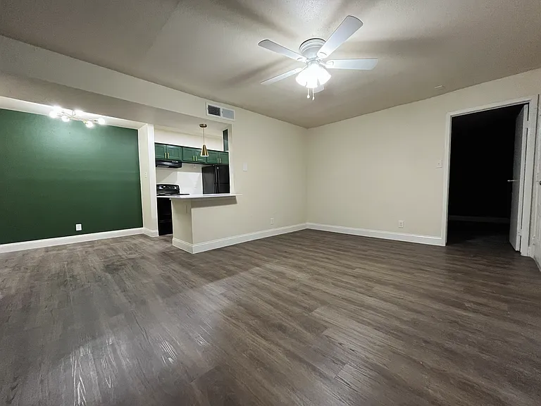 534 Hunt Ln — Photo 45