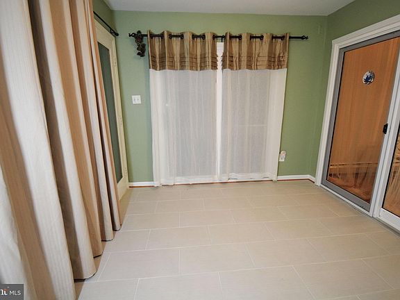 4th image of 3757 Del Mar Dr