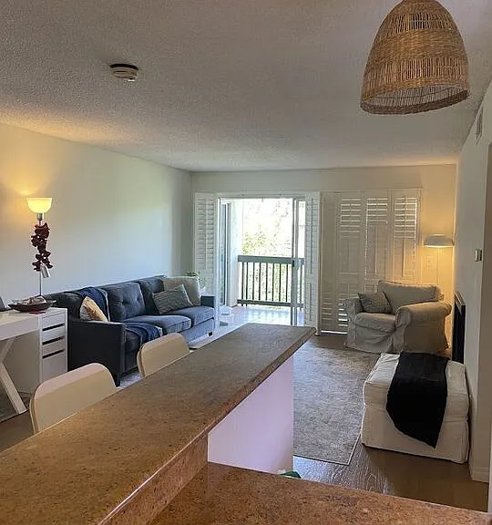 8314 Raintree Cir — Photo 8