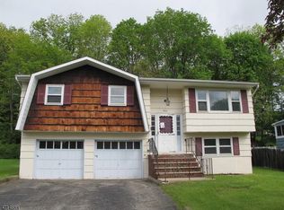 12 Linmor Ave, Newton, NJ 07860