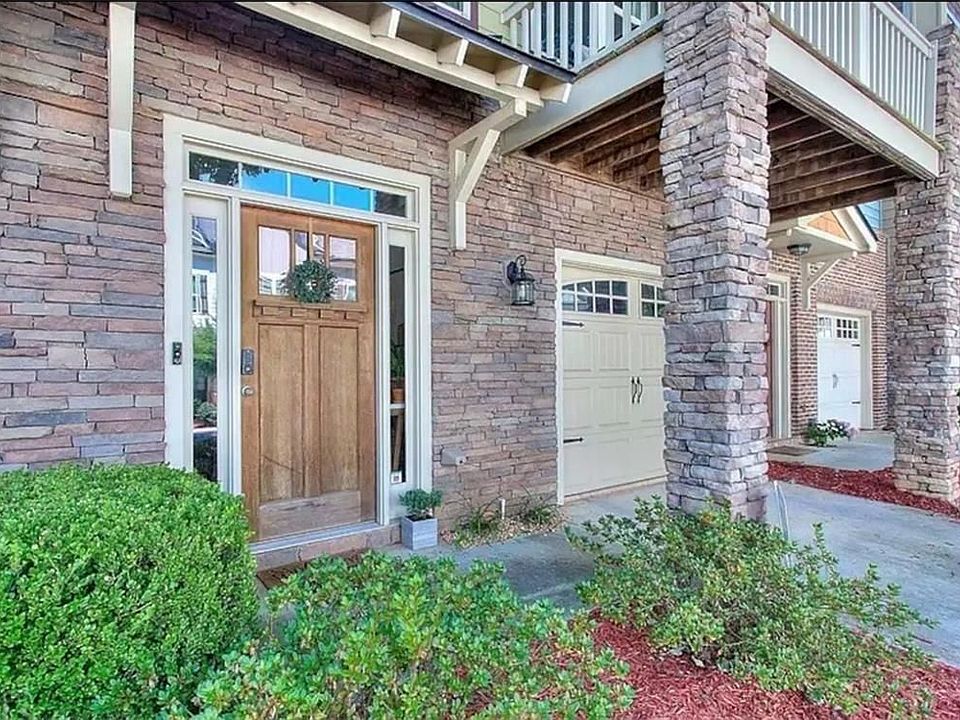 1st image of 1398 Heights Park Dr SE