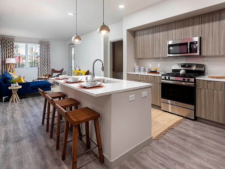 Kitchens with large islands