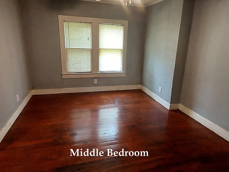 310 Sycamore St — Photo 11