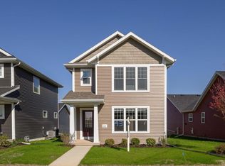 1082 Tundra Ave, Oregon, WI 53575